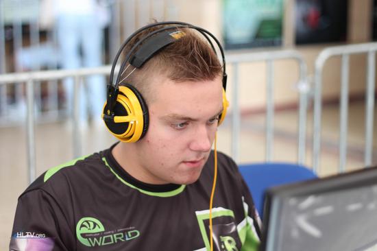 【蜂鸟电竞APP】助力王者荣耀冬季冠军杯