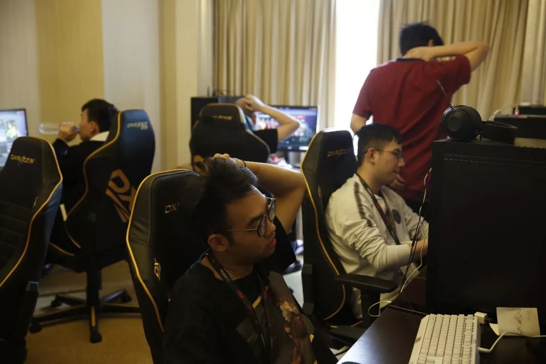 G2在BLAST Premier Fall Final 2024的A组决赛中战胜FaZe