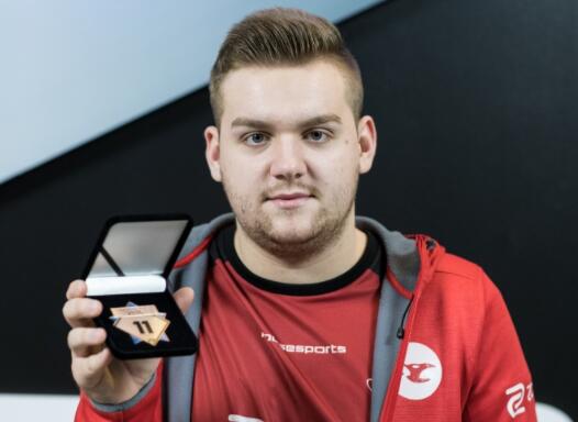 Bilibili Gaming 官方： 与 Wei 签订续约至 2026 年！